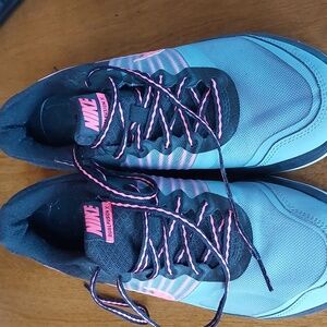 Like New Nike size 7.5